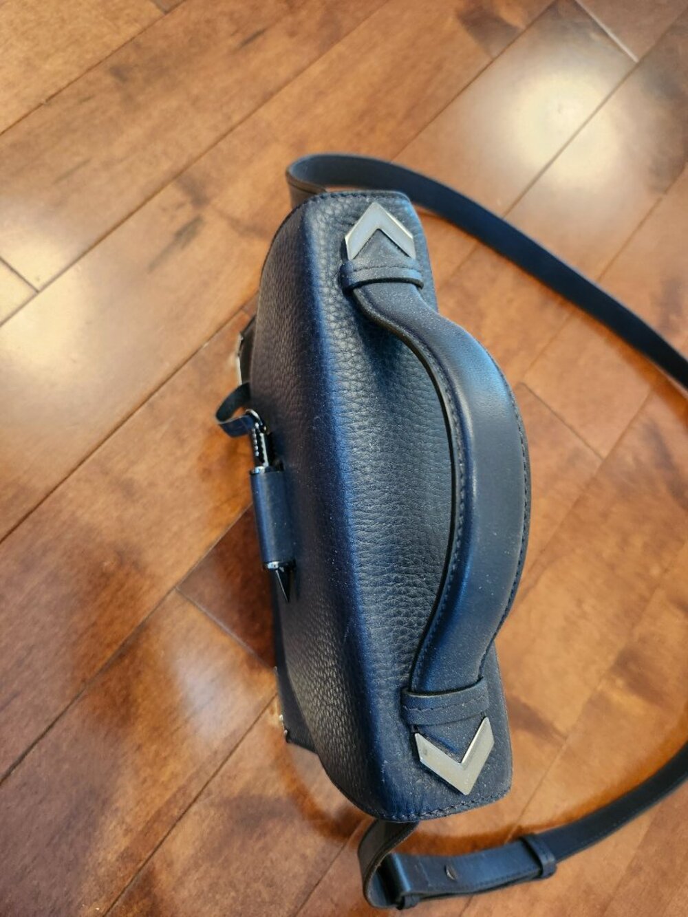 Mackage Rubie crossbody bag in dark blue leather - Picture 2 of 15